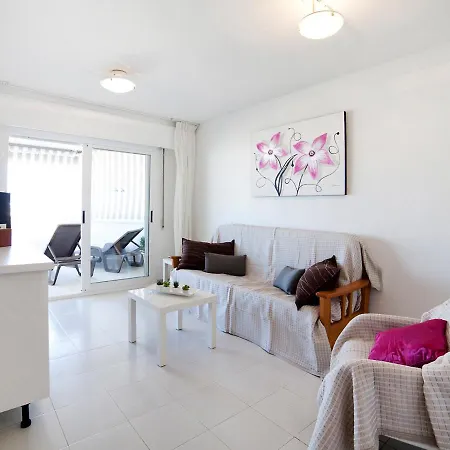 Esmeralda 02 By Interhome شقة *