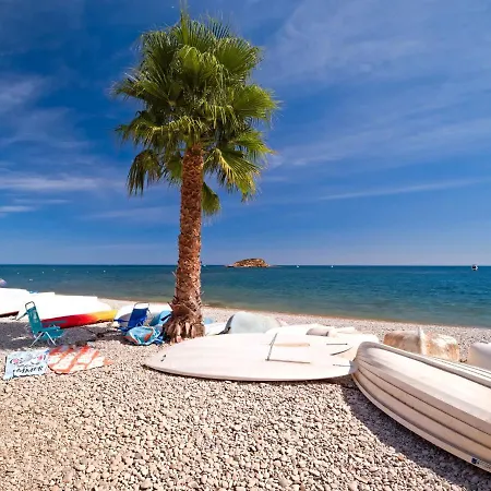 Esmeralda 02 Апартаменты *