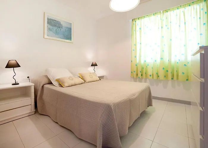 Esmeralda 02 By Interhome *